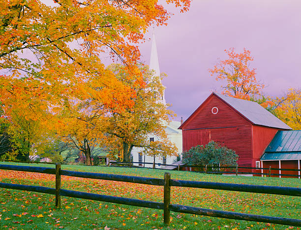istock Autumn country side in Vermont 184346275