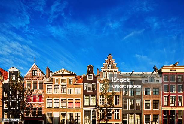 Голландский Канал Дома В Амстердаме — стоковые фотографии и другие картинки Амстердам - Амстердам, Жилой район, Архитектура
