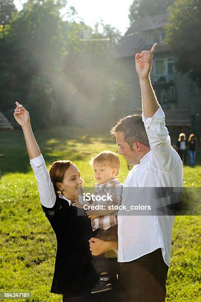 Família Feliz - Fotografias de stock e mais imagens de 2-3 Anos - 2-3 Anos, Adulto, Amor