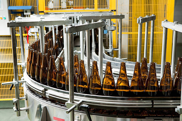 bottiglia di produzione - progress technology new manufacturing foto e immagini stock