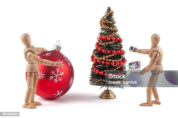 Think Big Holzpuppen Schmücken Weihnachtsbaum Stockfoto und mehr Bilder von Baum - Baum, Blau, Christbaumkugel