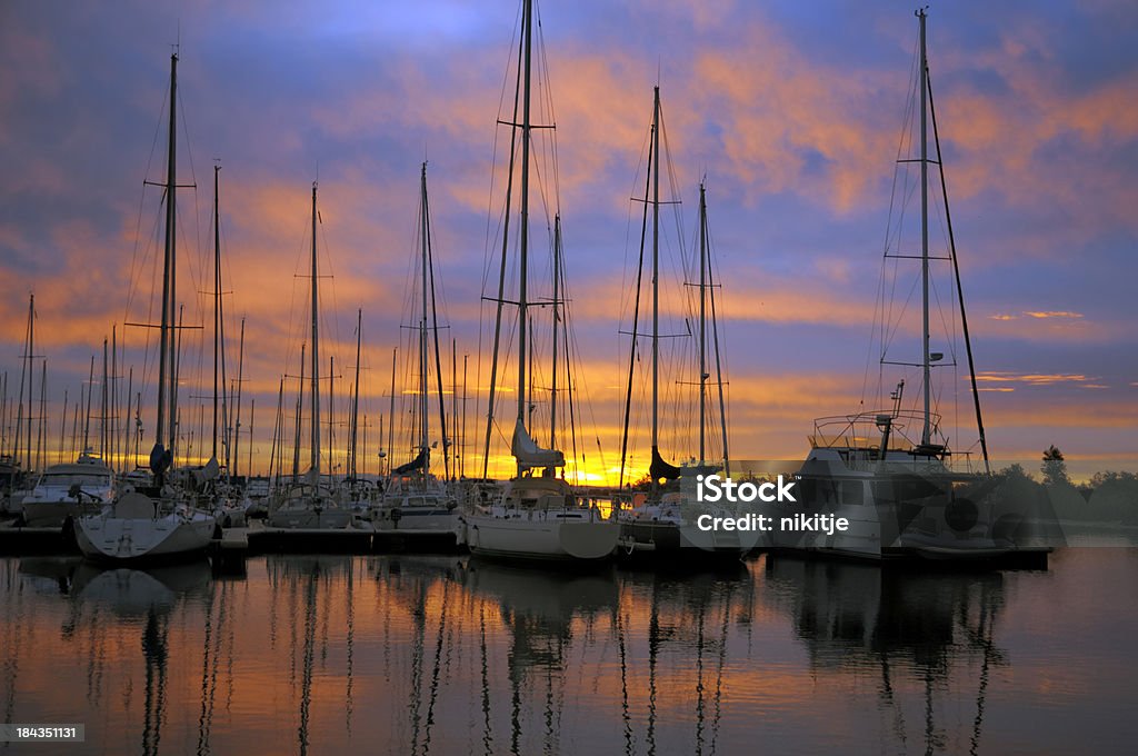 Harbor at sunrise - Foto de stock de Actividades recreativas libre de derechos