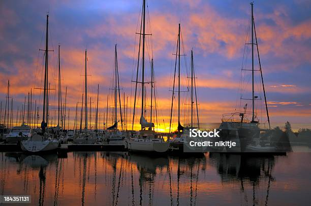 Harbor At Sunrise Foto de stock y más banco de imágenes de Actividades recreativas - Actividades recreativas, Agua, Anochecer