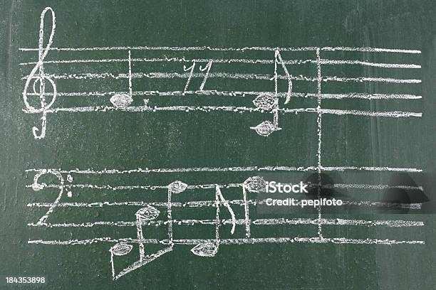 Note Musicali - Fotografie stock e altre immagini di Nota musicale - Nota musicale, Chiave di violino, Lavagna