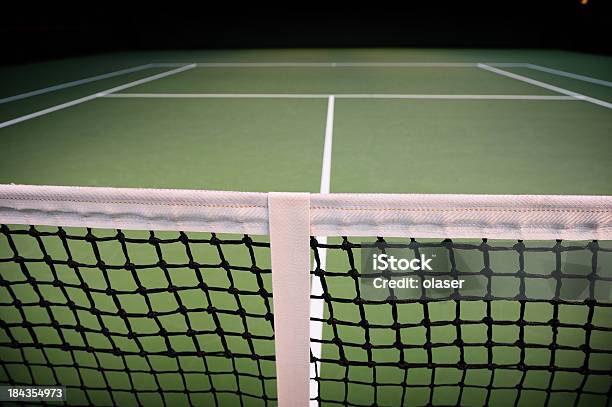 Photo libre de droit de Gros Plan De Filet De Tennis banque d'images et plus d'images libres de droit de Tennis - Tennis, Terrain de jeu, Filet - Matériel de sport