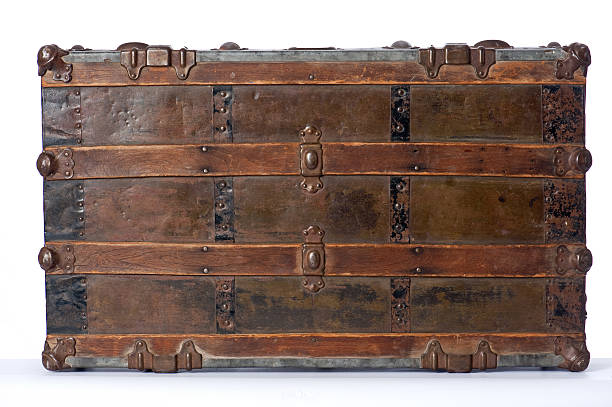 cesta antigo baú - trunk luggage old fashioned retro revival - fotografias e filmes do acervo