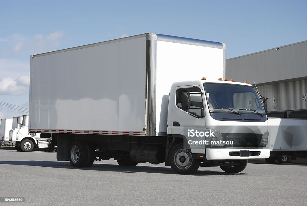 Camión de reparto - Foto de stock de Furgoneta de Reparto libre de derechos