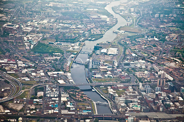 aerial view of glasgow city centre looking west - glasgow city stockfoto's en -beelden