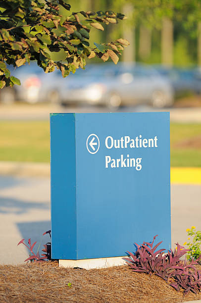 istock Outpatient parking sign 184360964