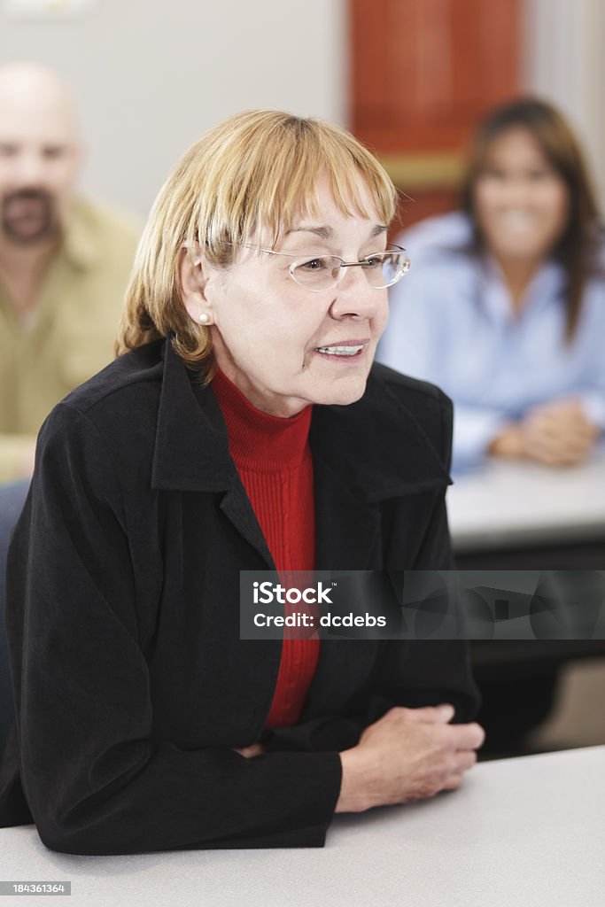 Groupes d'adultes lors d'un séminaire - Photo de Adulte libre de droits