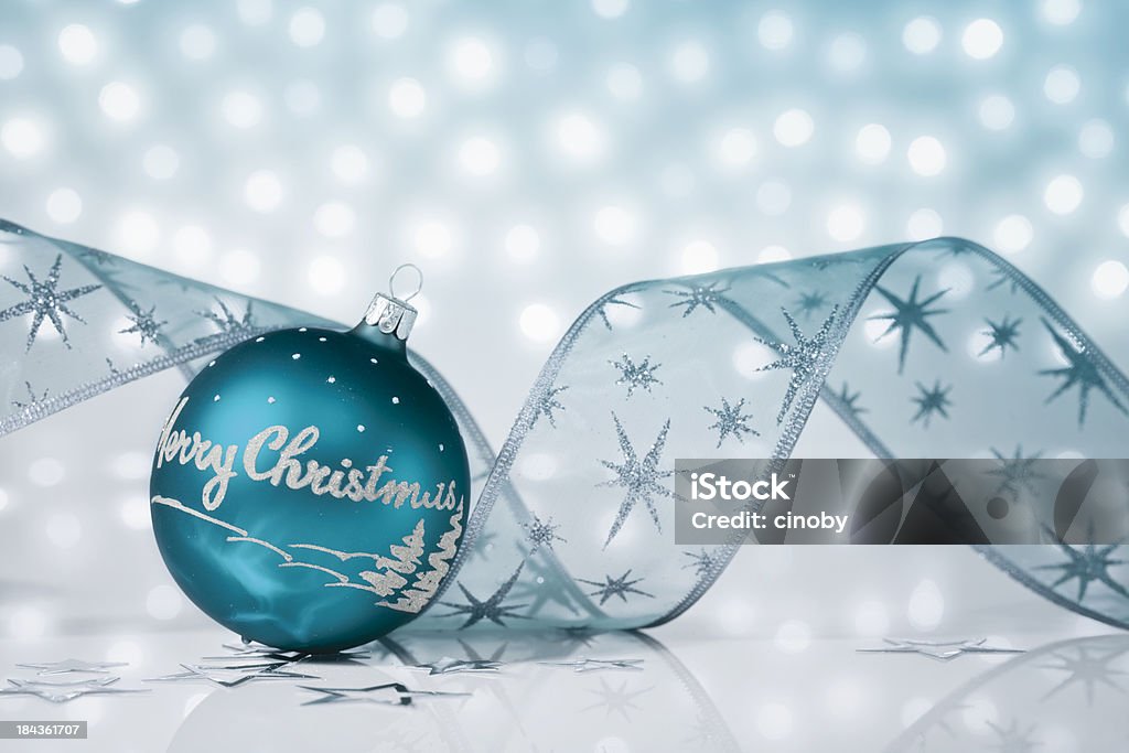 Essence Christmas Bauble - Photo de Bleu libre de droits