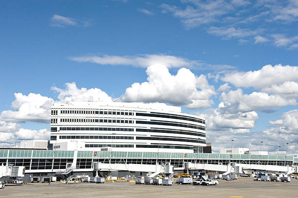 istock International Airport Backdoor 184362601