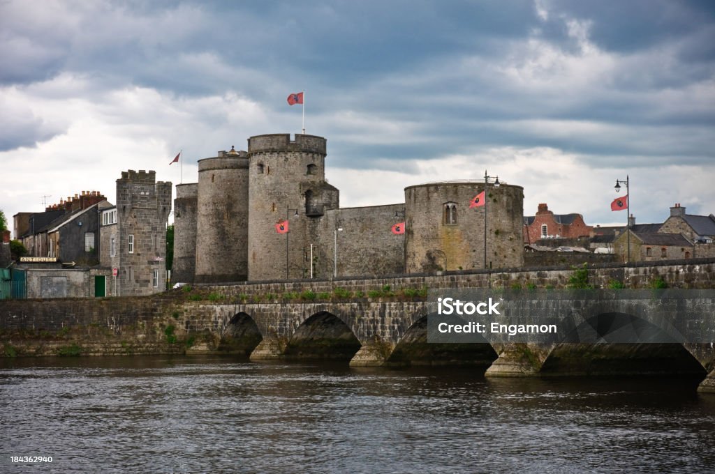 Medieval Ireland. King John Castle. Limerick Medieval Ireland. View of King John's Castle and the old medieval quarter of Limerick. King Johnaas Castle is a 13th century Castle on aEKingaas Islandaa in the heart of medieval Limerick City. The Castle overlooks the majestic River Shannon offering wonderful views of Limerick City County Limerick Stock Photo