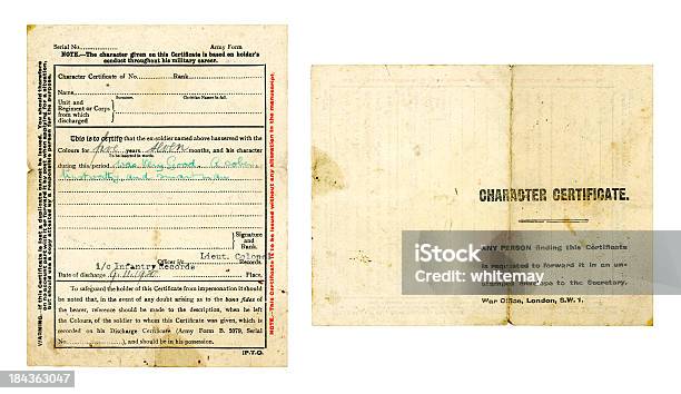 旧英国 Serviceman の放電特性券1920 年 - 書類のストックフォトや画像を多数ご用意 - 書類, 古風, 仕事の山