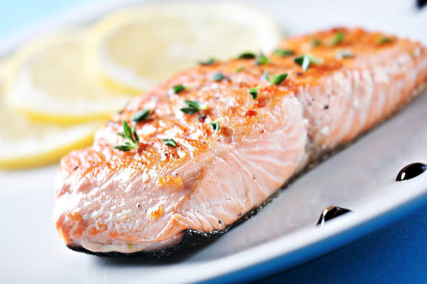 istock Fillet of salmon with asparagus 184363763