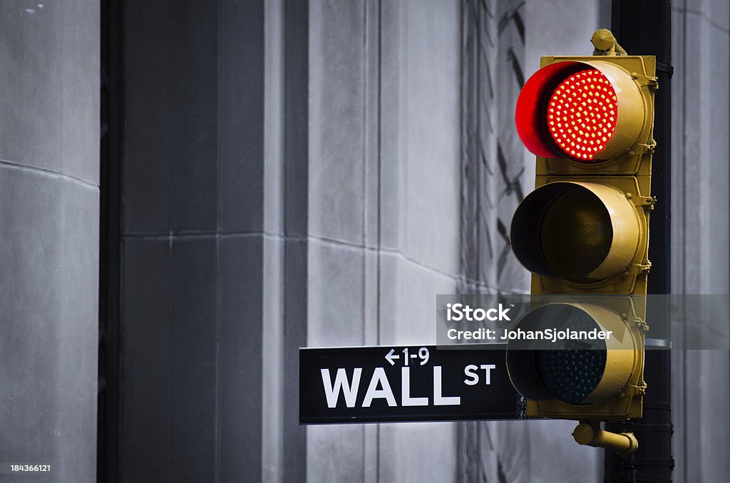Rote Ampel an der Wall Street - Lizenzfrei Wall Street Stock-Foto