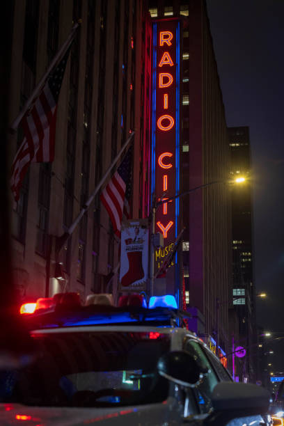 radio city music hall boże narodzenie - times square flash zdjęcia i obrazy z banku zdjęć