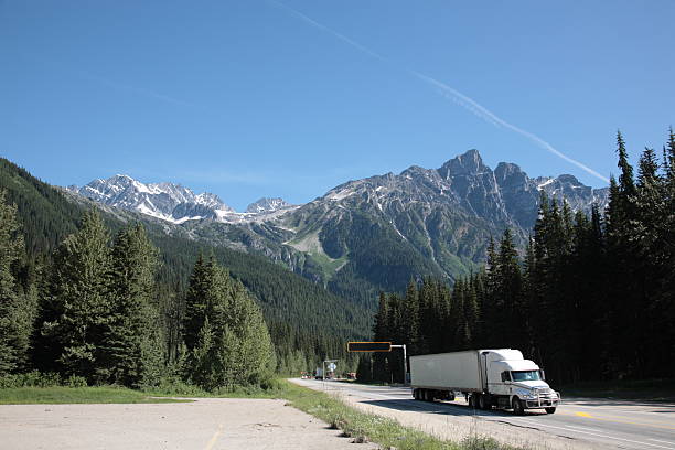 istock Canadian Rockies 184369806