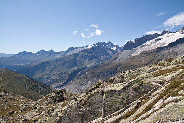 un panorama de wallis, suisse - swisse photos et images de collection