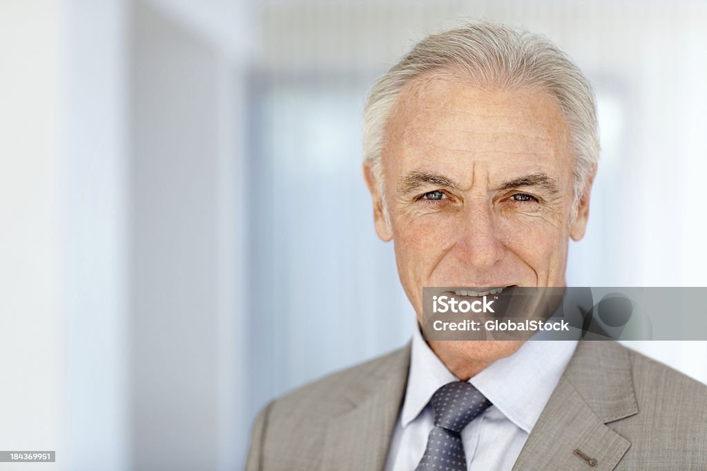 Hombre seguro de negocios - Foto de stock de 50-59 años libre de derechos