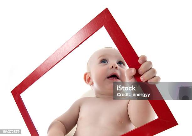 Bebé Con Marco Foto de stock y más banco de imágenes de 12-17 meses - 12-17 meses, Abrazar, Adulto joven