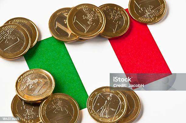 Foto de Bandeira Italiana E Euros e mais fotos de stock de Bandeira - Bandeira, Bandeira Italiana, Bandeira nacional