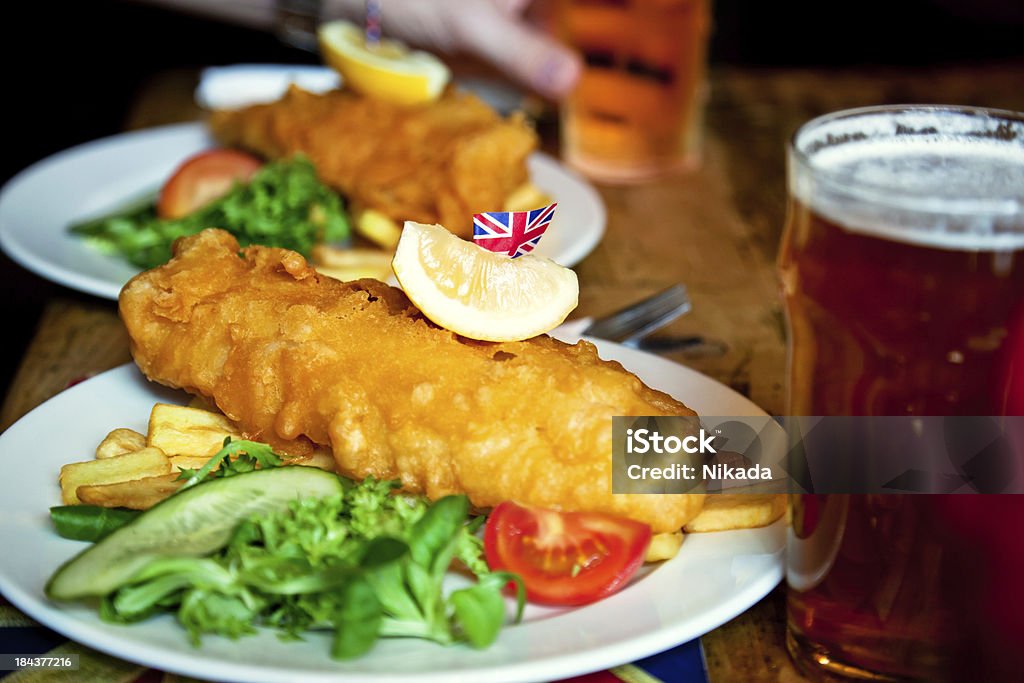 Fish and Chips - Foto de stock de Pub libre de derechos