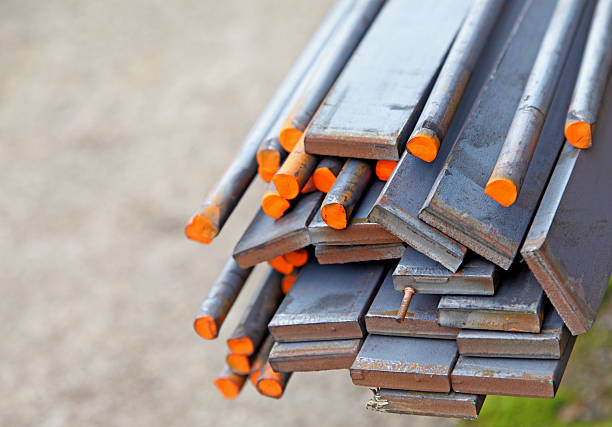 строительные материалы — сталь - level rod стоковые фото и изображения