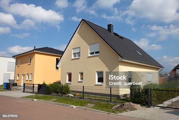 Eine Familie Haus In Deutschland Stockfoto und mehr Bilder von Einfamilienhaus - Einfamilienhaus, Deutschland, Wohnhaus