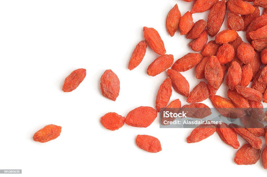 Lobo (goji) bayas dispersada - Foto de stock de Alimento libre de derechos