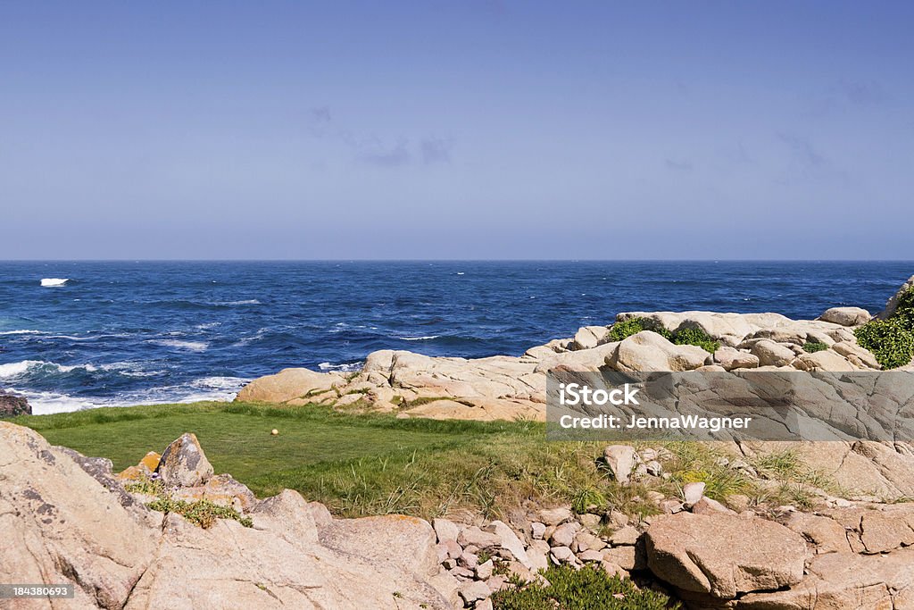 Футболка для гольфа на океан - Стоковые ф�ото Гольф роялти-фри