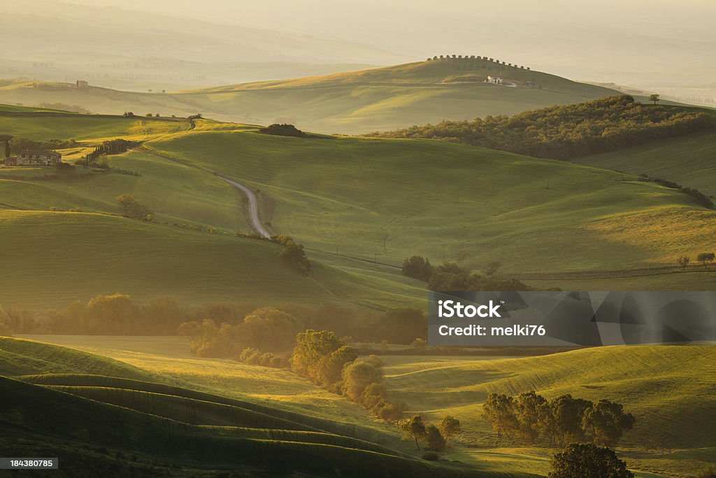 Paysage en Toscane - Photo de Monticule libre de droits