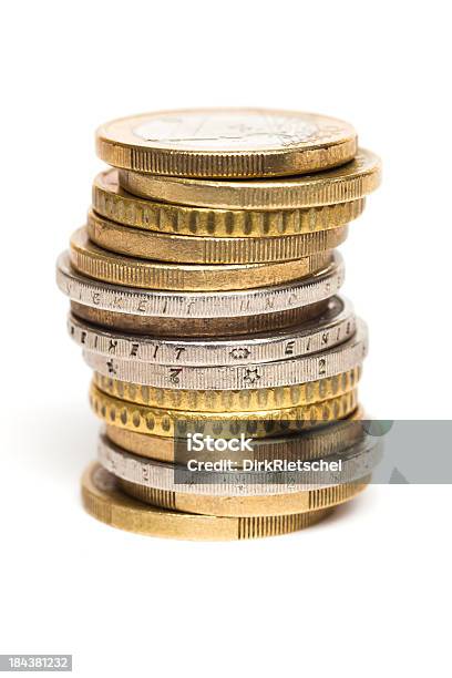 Monete - Fotografie stock e altre immagini di Valuta dell'Unione Europea - Valuta dell'Unione Europea, Moneta, Simbolo dell'euro