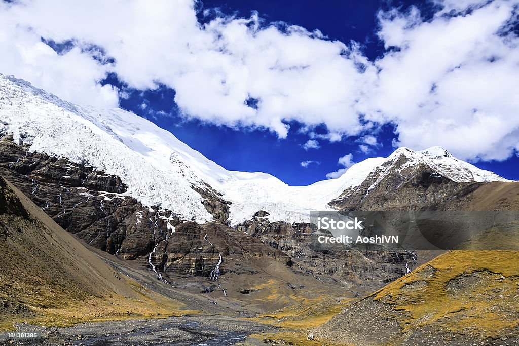 Montanha de neve - Foto de stock de Azul royalty-free