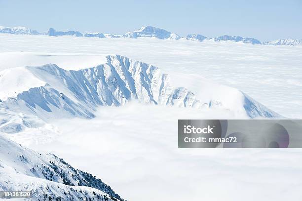 Inverno Paesaggio Di Alta Montagna - Fotografie stock e altre immagini di Alpi - Alpi, Alpi francesi, Ambientazione tranquilla