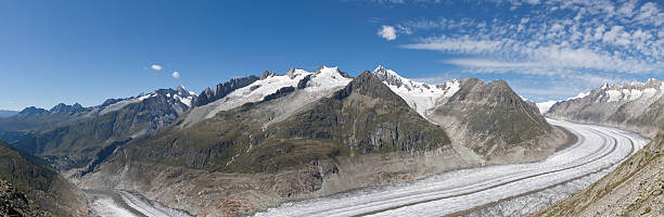 le grand glacier d'aletsch, wallis, suisse large panorama - swisse photos et images de collection