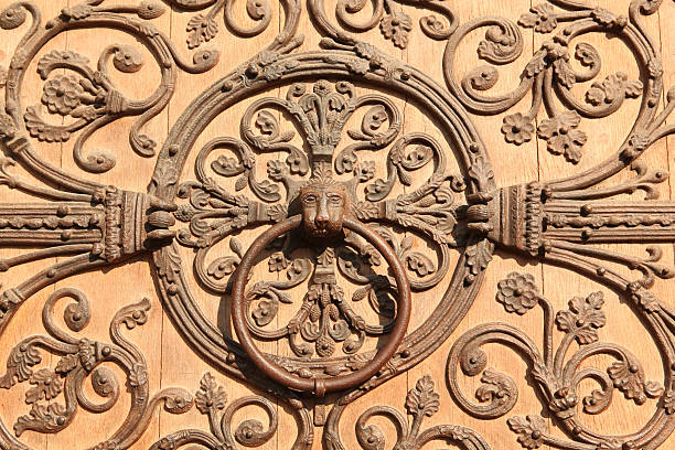 istock Our Lady of Paris door 184383419