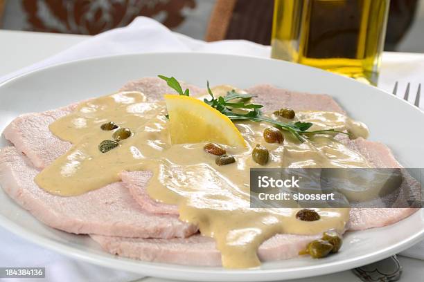 Tonnato Vitello - Fotografie stock e altre immagini di Carne di vitello - Carne di vitello, Tonno - Pesce, Antipasto