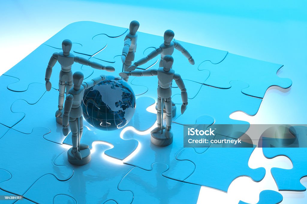 Global teamwork Konzept mit hölzernen zahlen - Lizenzfrei Abmachung Stock-Foto