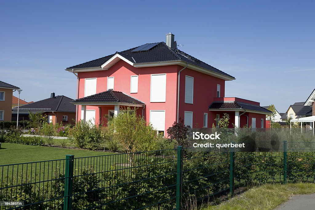 Einfache Familien-Haus in Deutschland – unabhängig - Lizenzfrei Außenaufnahme von Gebäuden Stock-Foto