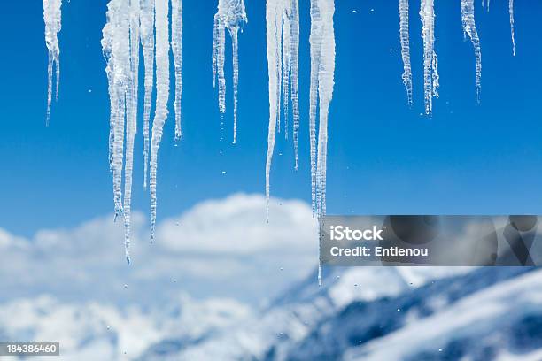 Icicles Stockfoto und mehr Bilder von Eiszapfen - Eiszapfen, Berg, Berggipfel
