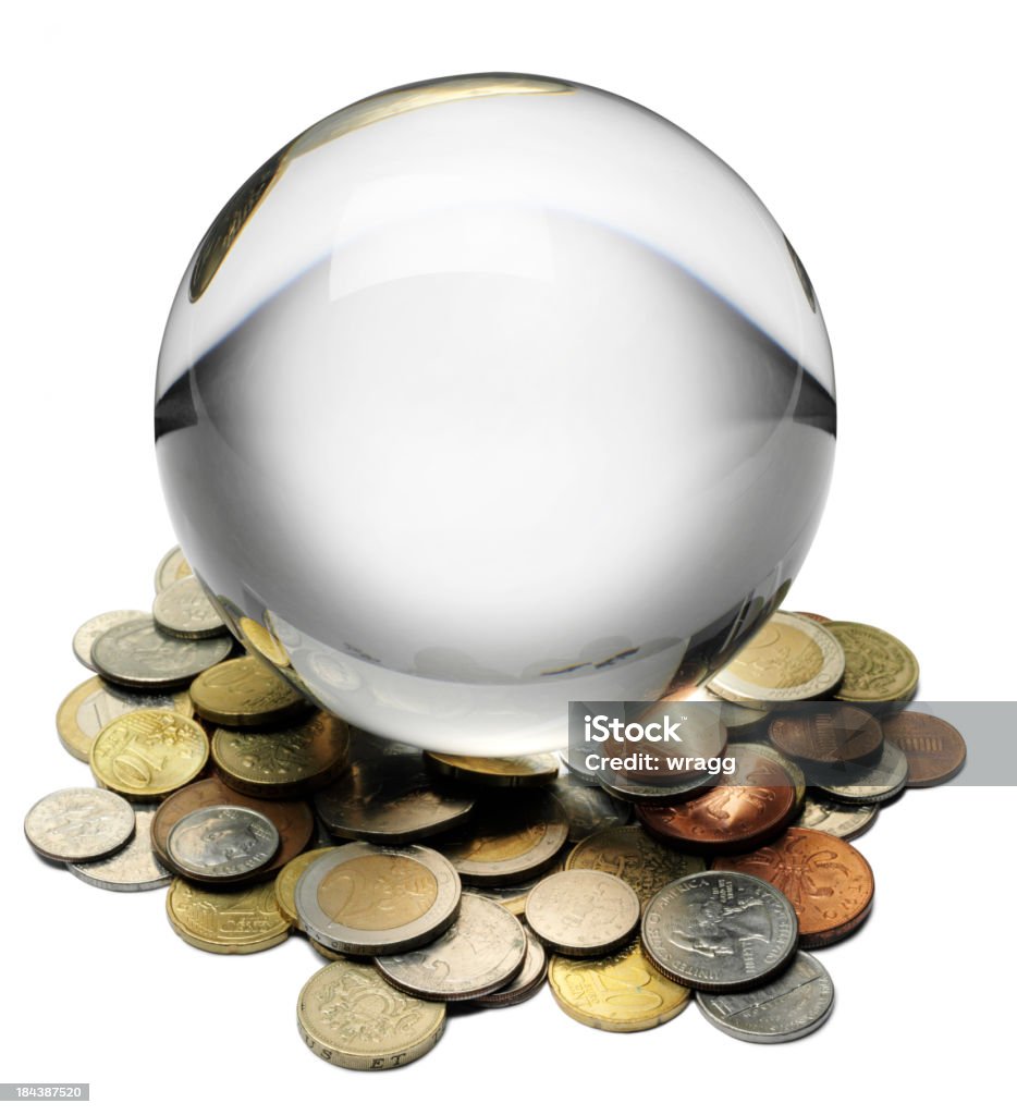 Valuta mondo in una sfera di cristallo - Foto stock royalty-free di Chiromanzia - Tematiche