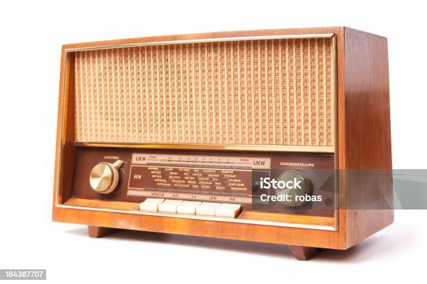 Vecchio Indossato Radio - Fotografie stock e altre immagini di Radio - Radio, Vecchio, Antico - Vecchio stile