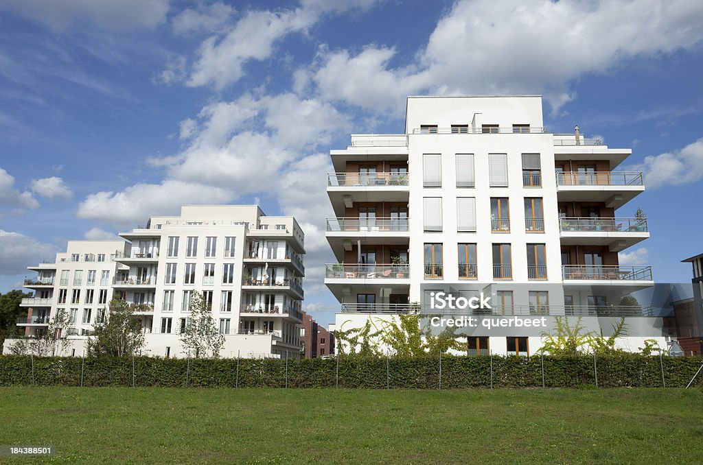 Apartment-Häuserblocks - Lizenzfrei Block - Form Stock-Foto