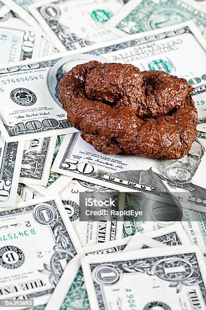 ダラー Devalued シンボルのコレクション Poo に犬 - 通貨のストックフォトや画像を多数ご用意 - 通貨, 100ドル紙幣, 1ドル紙幣