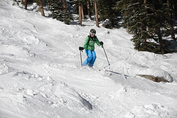 istock woman mogul skier 184394335