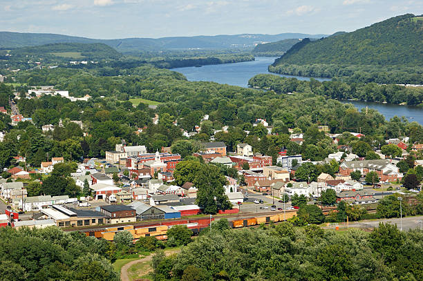 istock Shikellamy Overlook Pennsylvania 184395195