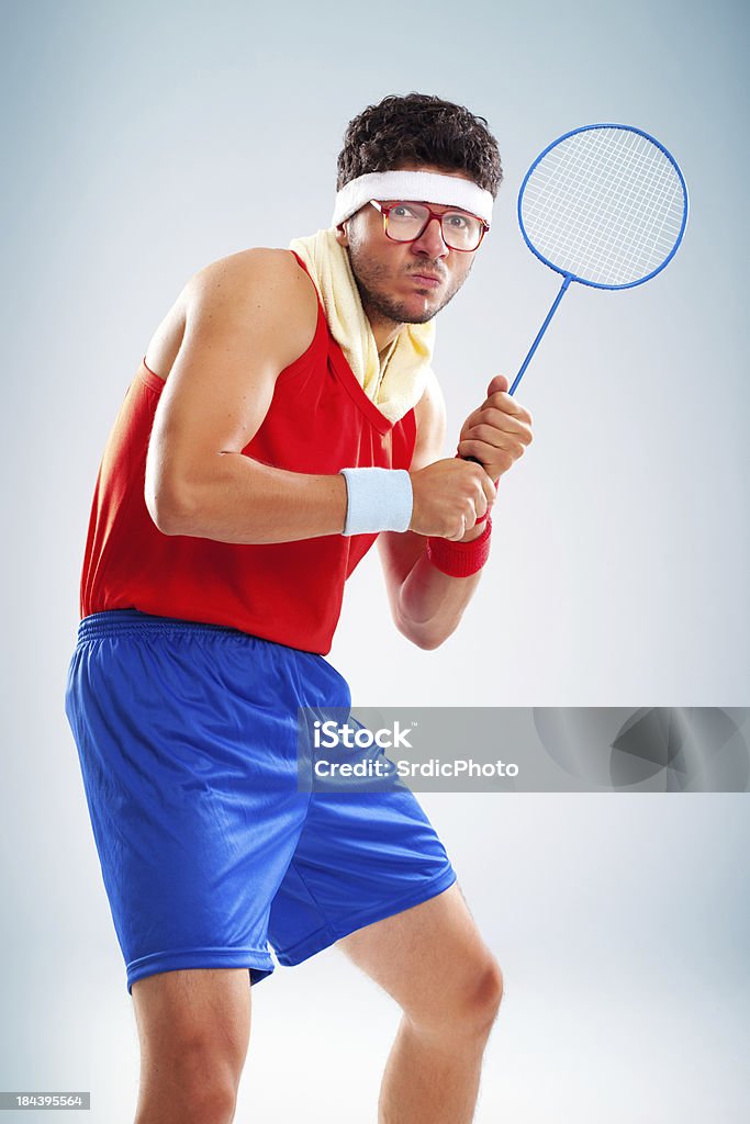 Retrato de estudio de miedo de raqueta de tenis de retención - Foto de stock de Actividades y técnicas de relajación libre de derechos