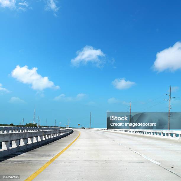 Highway Stockfoto und mehr Bilder von Architektur - Architektur, Asphalt, Autoreise