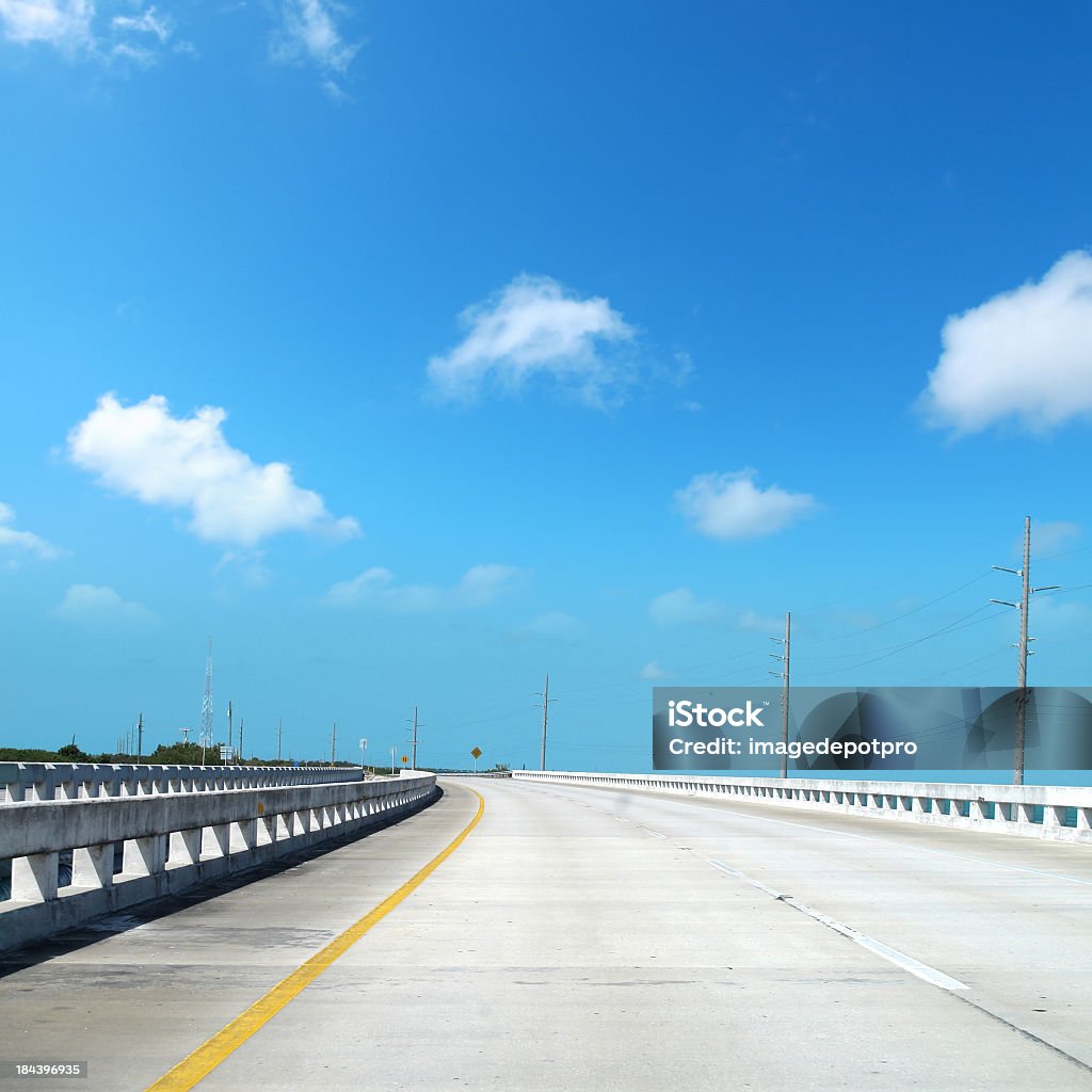 A highway - Foto de stock de A caminho royalty-free